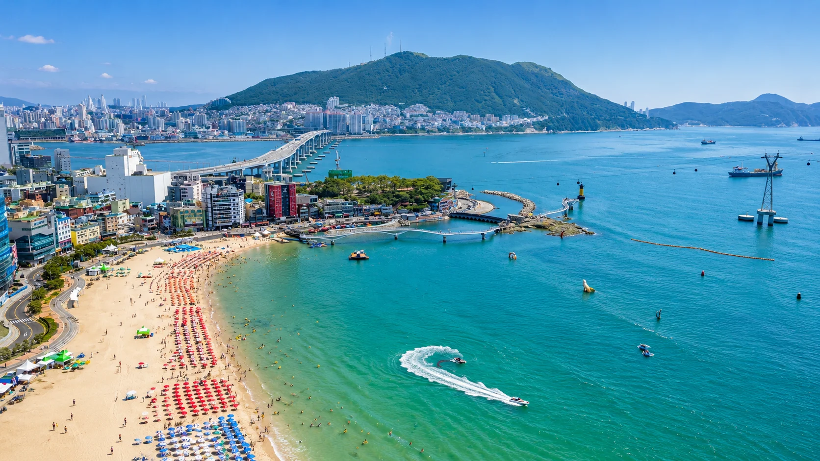 Songdo Beach or Yongdusan Park — on-route photo